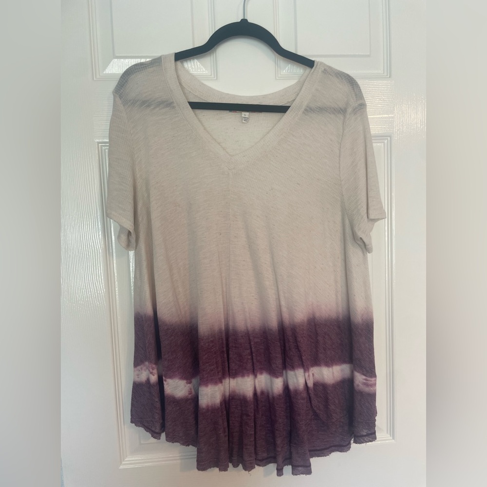 Ultra lightweight v-neck top. Cream with the tie die bottom.